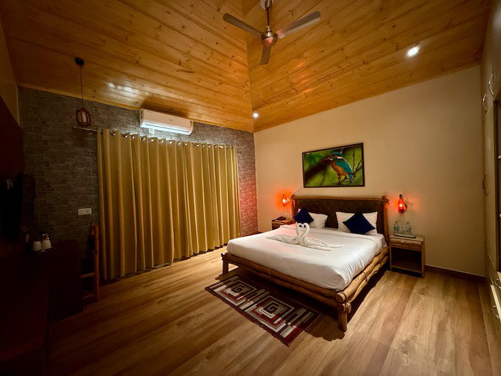 2 BHK Vintage Suite