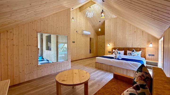 Pine Superior Room